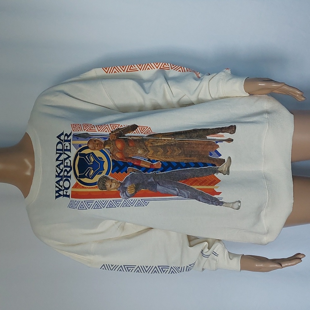 Marvel black panther wakanda forever women's cream Sweatshirts size‎ XS